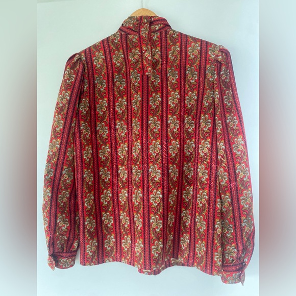 Vintage blouse, shoulder pads, long sleeve, stand collar. - Picture 2 of 2